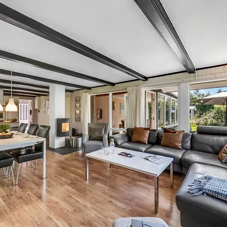 Yall - 1km From The Sea By Interhome