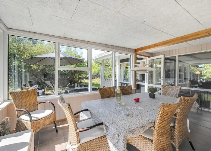 Holiday home Yall - 1km From The Sea By Interhome