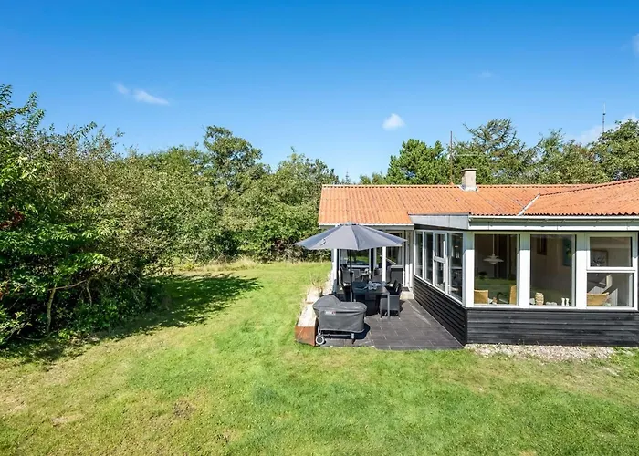 Yall - 1km From The Sea By Interhome